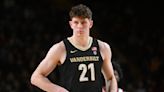 Vanderbilt center, leading scorer Liam Robbins out for season after leg fracture