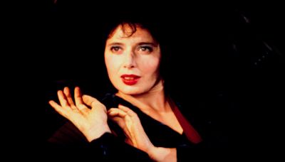 Isabella Rossellini Speaks on Roger Ebert’s Claim That David Lynch “Degraded” Her in ‘Blue Velvet’