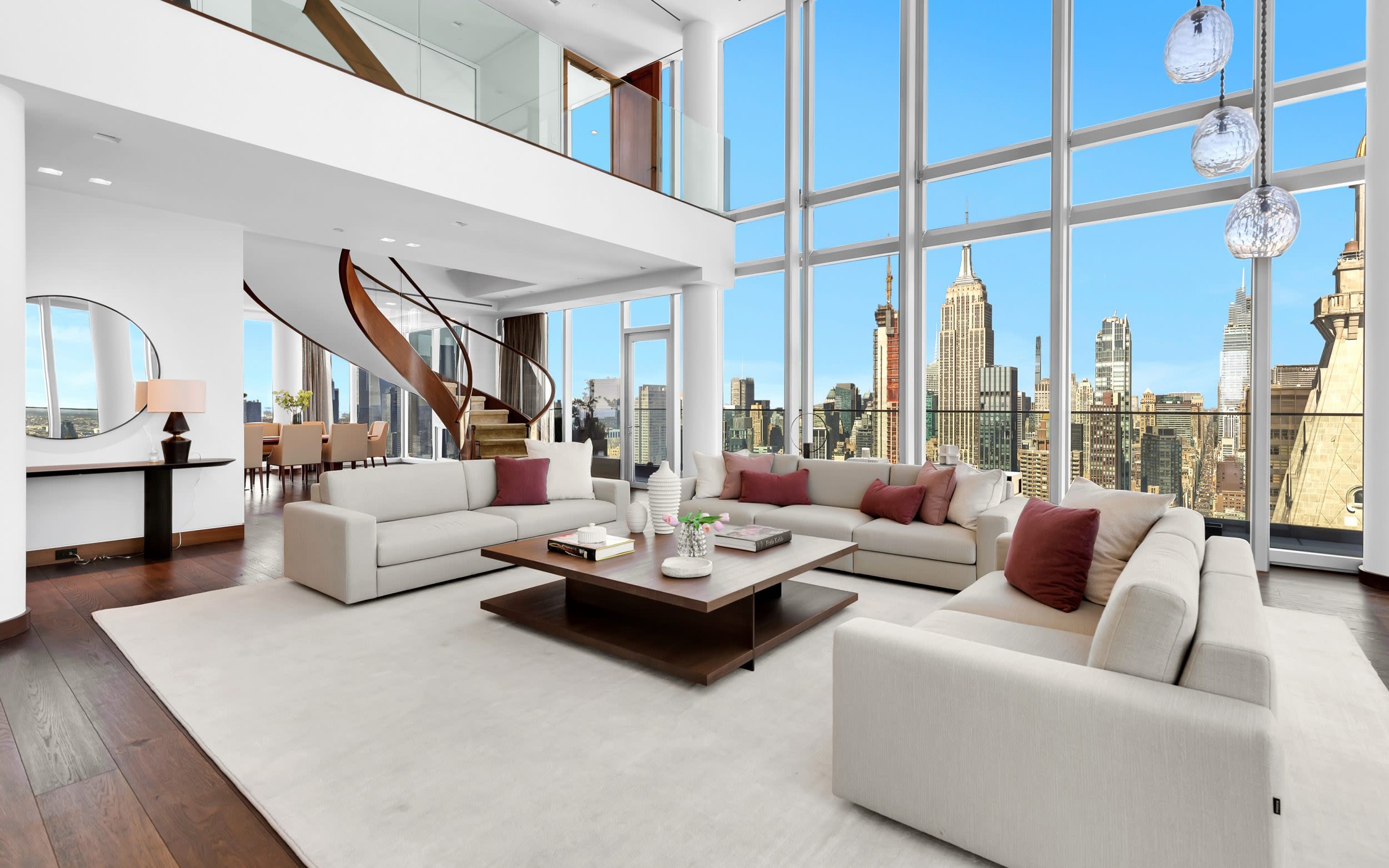 Murdoch slashes New York penthouse price by more than half