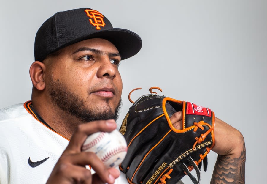 Former Giants pitcher Reyes Moronta dies at 31