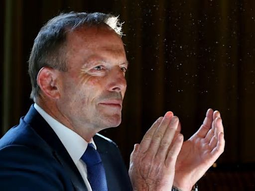 No left turn: Tony Abbott urges conservatives to hold their line