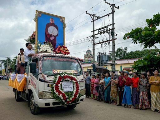 Thousands mourn Buddhist abbot killed by Myanmar security forces