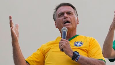 Fuentes: Policía de Brasil acusa a expresidente Bolsonaro de lavado de dinero y asociación delictiva