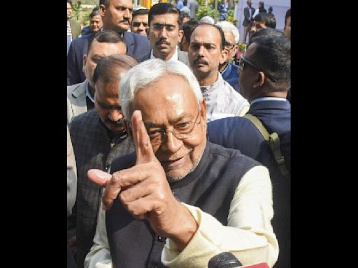 Aim for 220 plus tally for NDA in Assembly polls: Nitish Kumar tells JD(U)