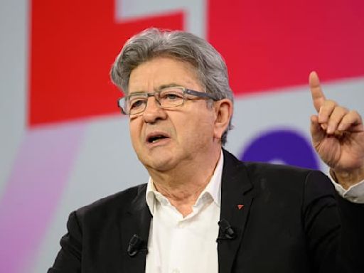 Jean-Luc Mélenchon se dit "bien évidemment" prêt à devenir Premier ministre