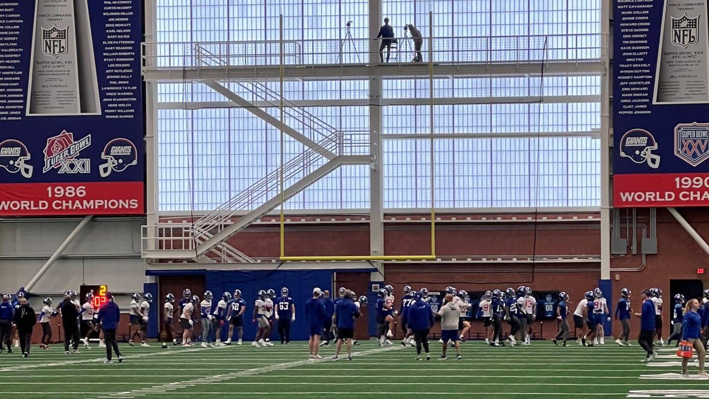 Giants Begin Two-Day Rookie Minicamp Orientation