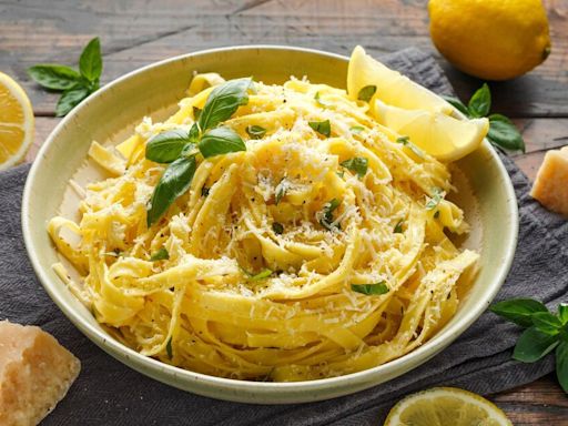 Jamie Oliver's creamy one-pan pasta al limone recipe is 'simple' and delicious