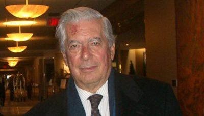 Mario Vargas Llosa ‘está bien y en inmejorable compañía’