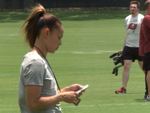 Woman football performance coach learns from coaching staff at Bucs’ National Coaching Academy