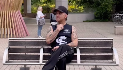 ‘Wasn’t like this in the Nineties’: Robbie Williams begs for someone to recognise him in hilarious video
