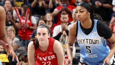 Caitlin Clark se las tiene con Angel Reese en otra noche histórica para la WNBA