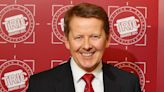 Bill Turnbull death – latest news: Alan Sugar and Dan Walker pay tribute after BBC Breakfast host’s death from cancer