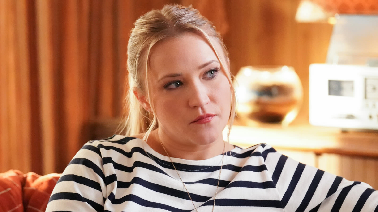 The Young Sheldon Spinoff Will Change Mandy In One Big Way Teases Emily Osment - Looper