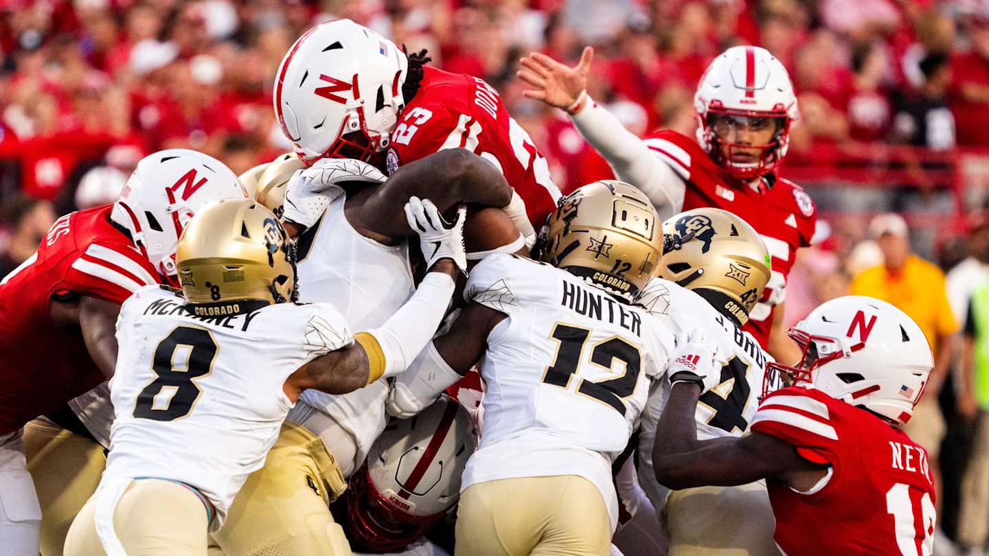 Nebraska Football Cruises Past Colorado, Improves to 2-0