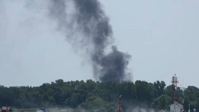 Fatal plane crash near Oshkosh EAA AirVenture; two confirmed dead