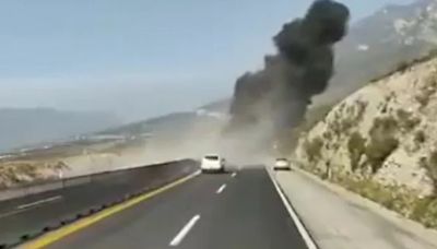 Video: Captan choque e incendio de dos tractocamiones en autopista de Nuevo León