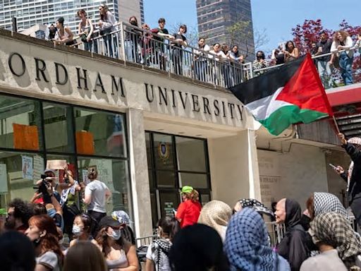 70 Democrats and 21 Republicans vote against bill that expands the definition of antisemitism on college campus as anti-Israel protesters cause carnage