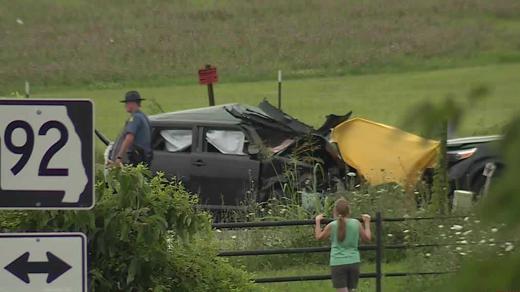 Missouri Highway Patrol identifies two killed in crash involving school bus near Kearney, Missouri