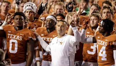 Texas lands commitment from intriguing Class of 2025 linebacker | Sporting News