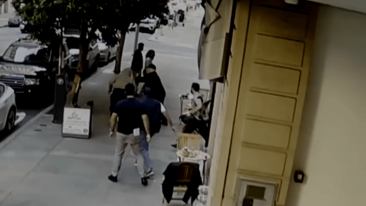 Customers stop would-be laptop thief at San Francisco cafe