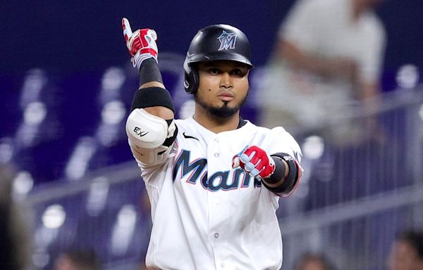 Marlins trade two-time reigning batting champ Luis Arraez amid dreadful start: reports