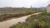 Los vecinos de Torreciega dicen que por fin "van a ver la luz al final del túnel" para el inicio de la descontaminación de los terrenos