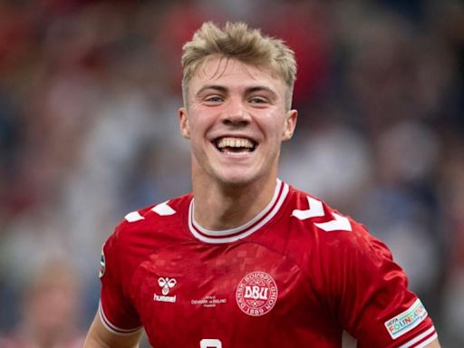 Rasmus Hojlund glad to avoid 'awkward' situation with Man Utd star at Euro 2024