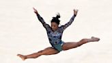 Simone Biles shows her grit, overcoming leg injury in impressive Paris start