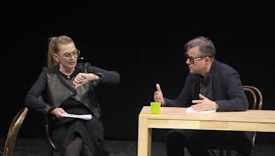 Verlosung: Hallo präsentiert Lesung mit Jan Josef Liefers und Anna Loos in München