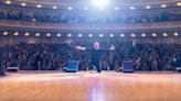 George Harris, el primer comediante venezolano en llenar legendario auditorio en Nueva York