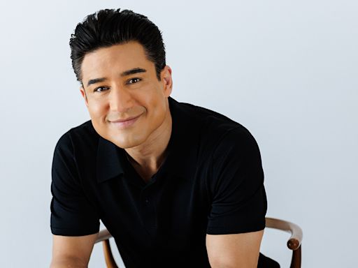 Mario Lopez Expands Shoe Carnival Deal, Plans Personal Appearances