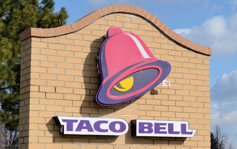 Taco Bell manager saves baby not breathing in drive-thru