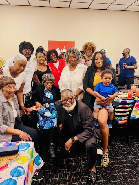 African American Family with Seven Living Generations Strives to Hold Guinness World Records Title - The Baltimore Times