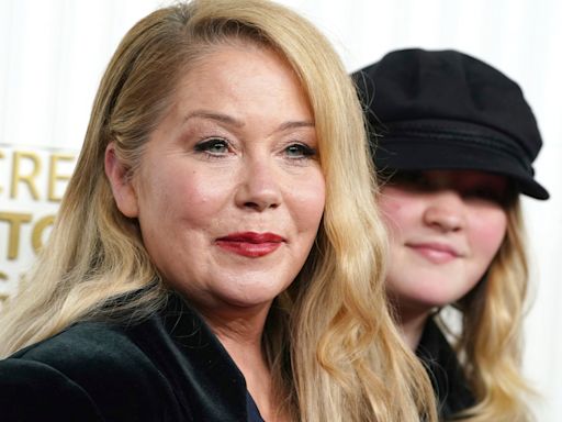 Christina Applegate, sobre la extraña patología que le diagnosticaron a su hija: “Me siento horrible por no haber prestado atención”