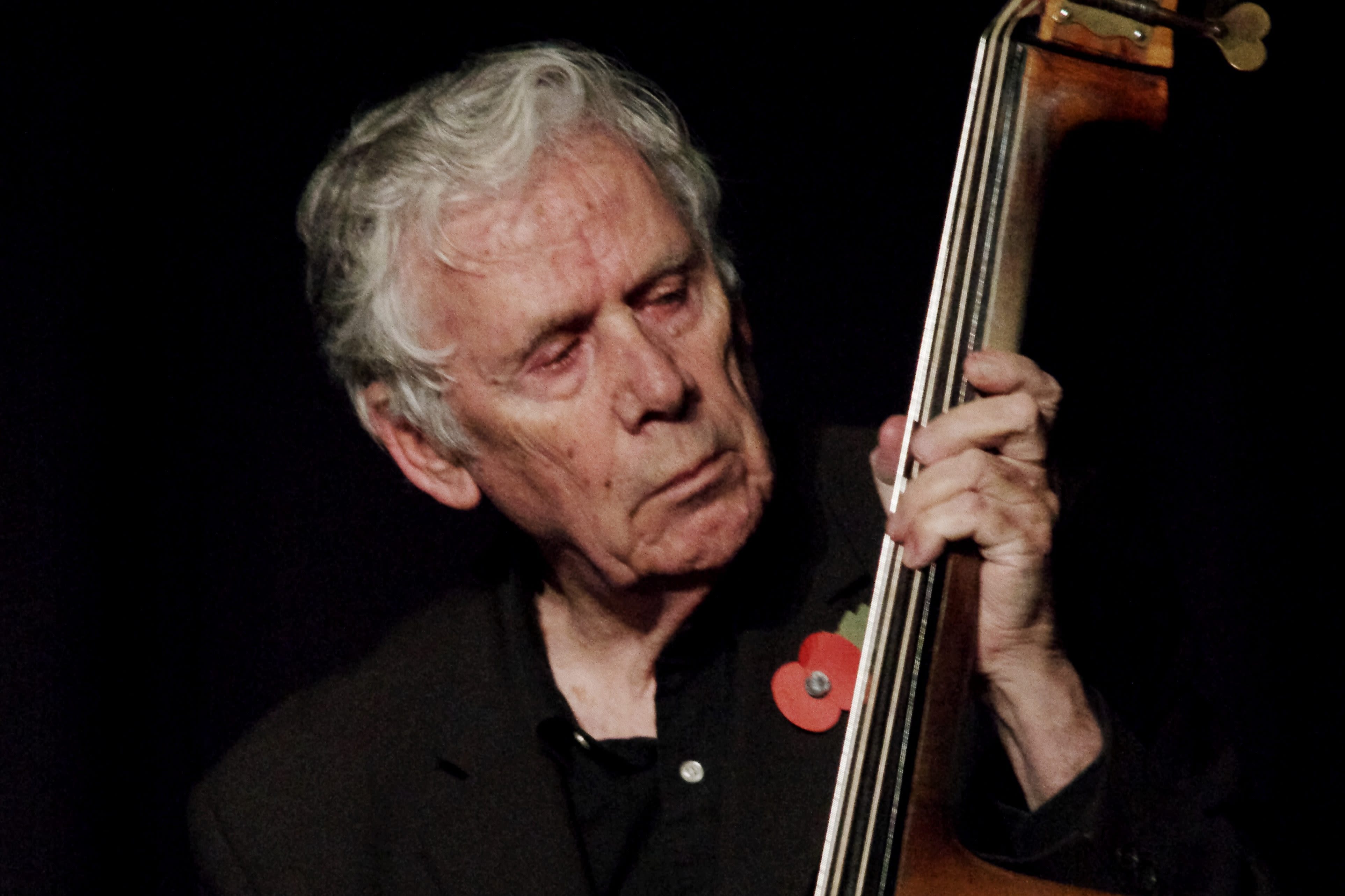 Herbie Flowers, Bassist on Lou Reed’s ‘Walk on the Wild Side’ and Songs by David Bowie, Elton John and Paul McCartney, Dies at 86