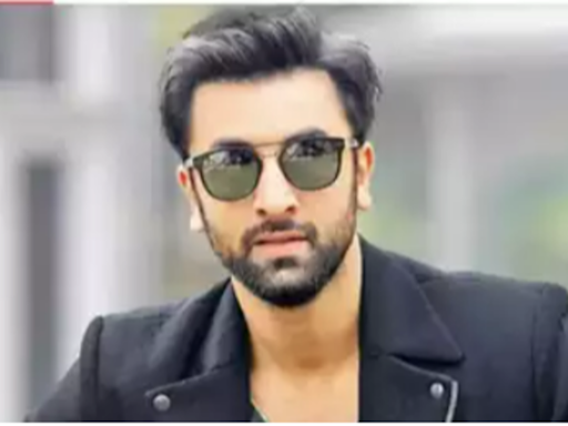 Throwback: When Ranbir Kapoor used THIS phone trick to avoid getting caught when dating many women | Hindi Movie News - Times of India
