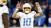 Chargers tout Justin Herbert's Philip Rivers-like command of new offense under Kellen Moore