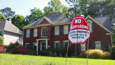 Squatter moves into $600,000 vacant west Cobb home