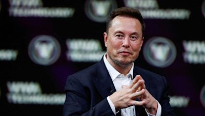 Tesla turns to Musk's small shareholder fans to back $56 billion payday