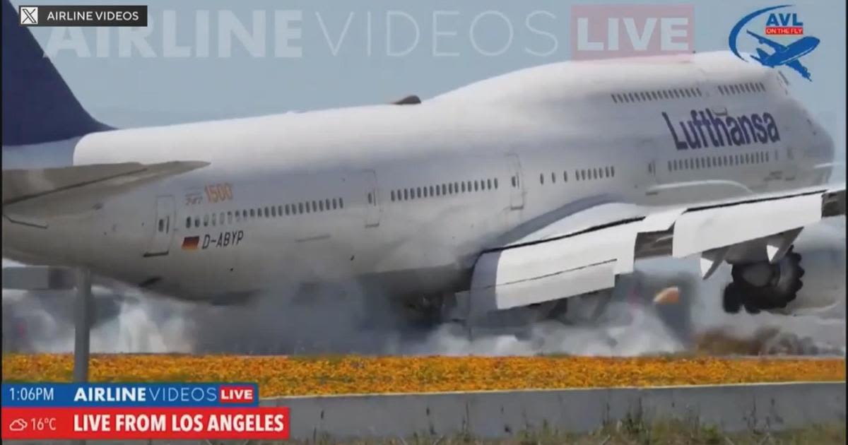 Live streamer captures the moments a jumbo jet aborts landing at LAX Airport