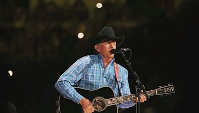 Tickets to George Strait's Texas A&M concert are selling at a record pace