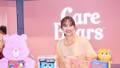 吳姍儒挺孕肚逛Care Bears快閃店被萌翻！彩虹熊牆、果醬罐背心來了