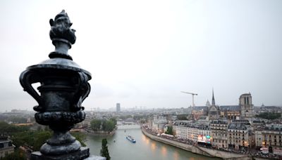 Francia invirtió 1500 millones de euros en limpiar el Sena pero tiene altos niveles de contaminación y peligra el triatlón en París