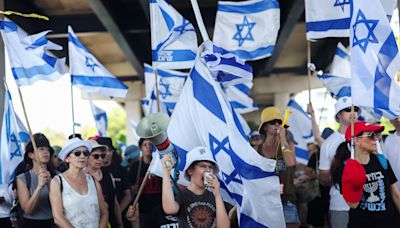 Israelis stage mass protests against Netanyahu as calls for him to go gain momentum