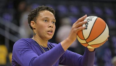 "You're Bringing Brittney Griner Off the Bench": Germany Coach Makes a Bold Claim About Team USA Roster as Satou...