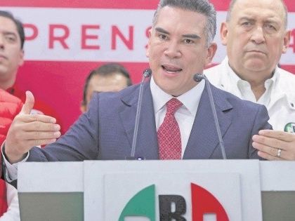 Priistas aprueban reelección de Alito Moreno