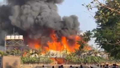 Al menos 27 muertos, nueve de ellos menores, en un incendio en un parque de atracciones en India