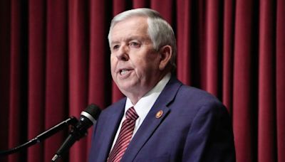 Gov. Parson signs bills to increase Missouri teacher pay, encourage five-day school weeks