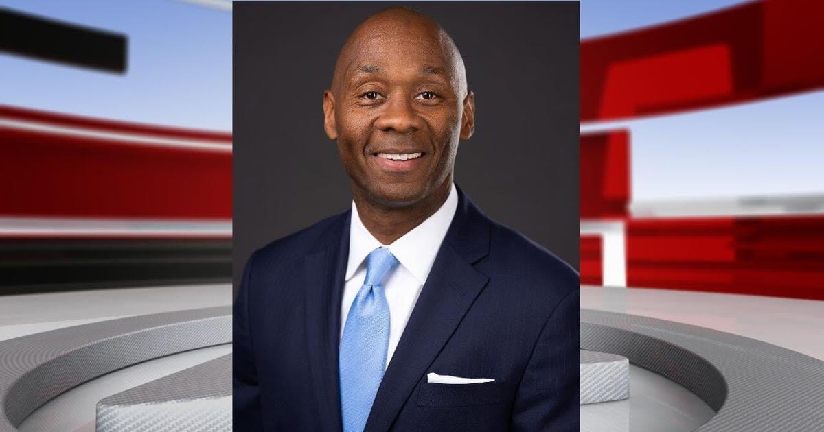 DeVone Holt named president and CEO of Muhammad Ali Center in Louisville