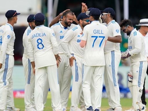 Live Cricket Score - India vs Bangladesh 2nd Test Day 2 Live Updates: Day 2 Play is Delayed